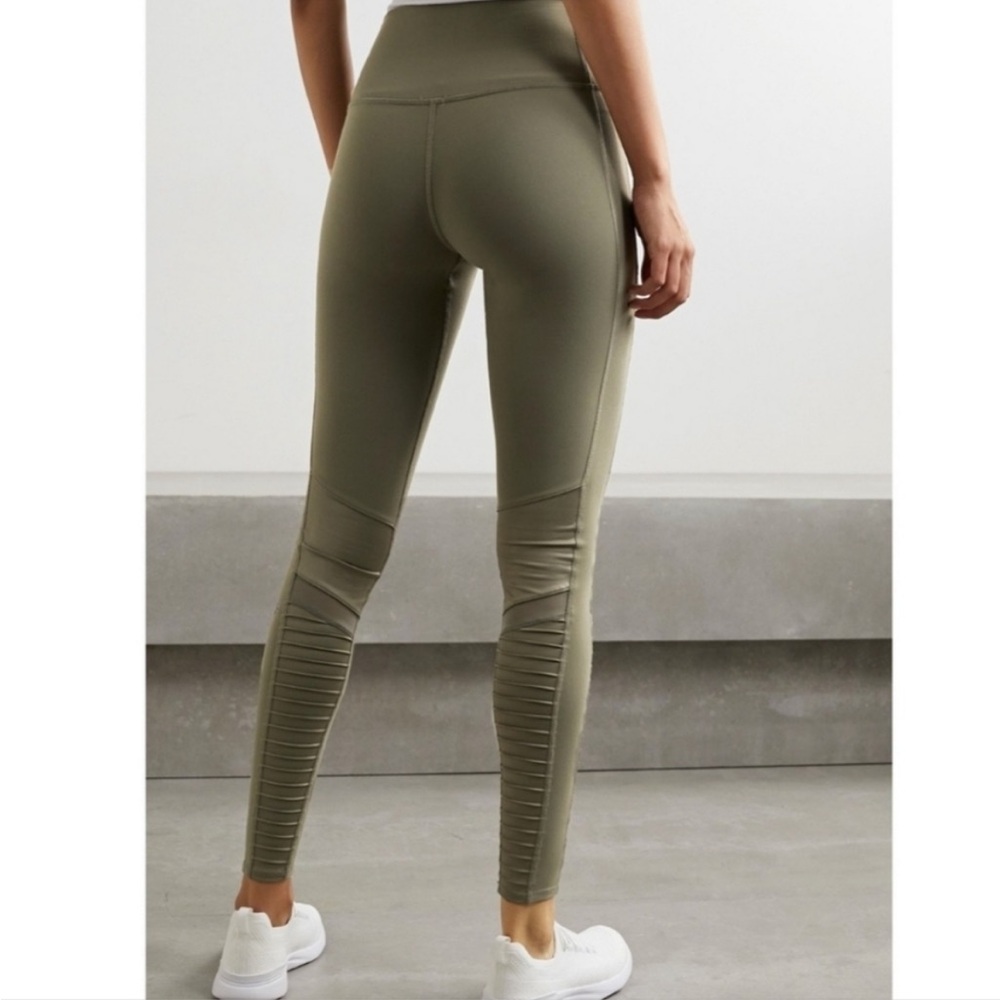 ALO Yoga Sage Green Women's Leggings - Picture 5 of 12